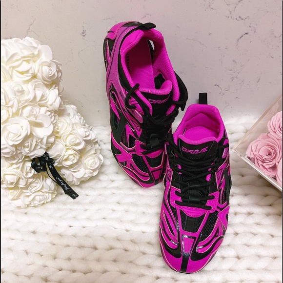 Authentic Balenciaga New Pink and Black Drive Sneakers - Picture 3 of 15